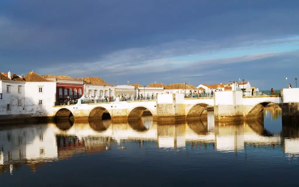 Tavira Portugals Perle an der Sandalgarve – Tipps & Sehenswürdigkeiten