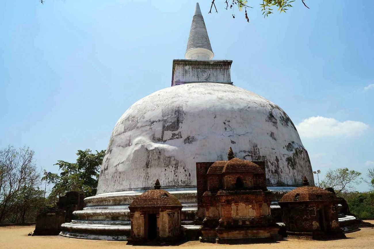 Stupa in Polonnaruwa - Sri Lanka Sehenswürdigkeiten