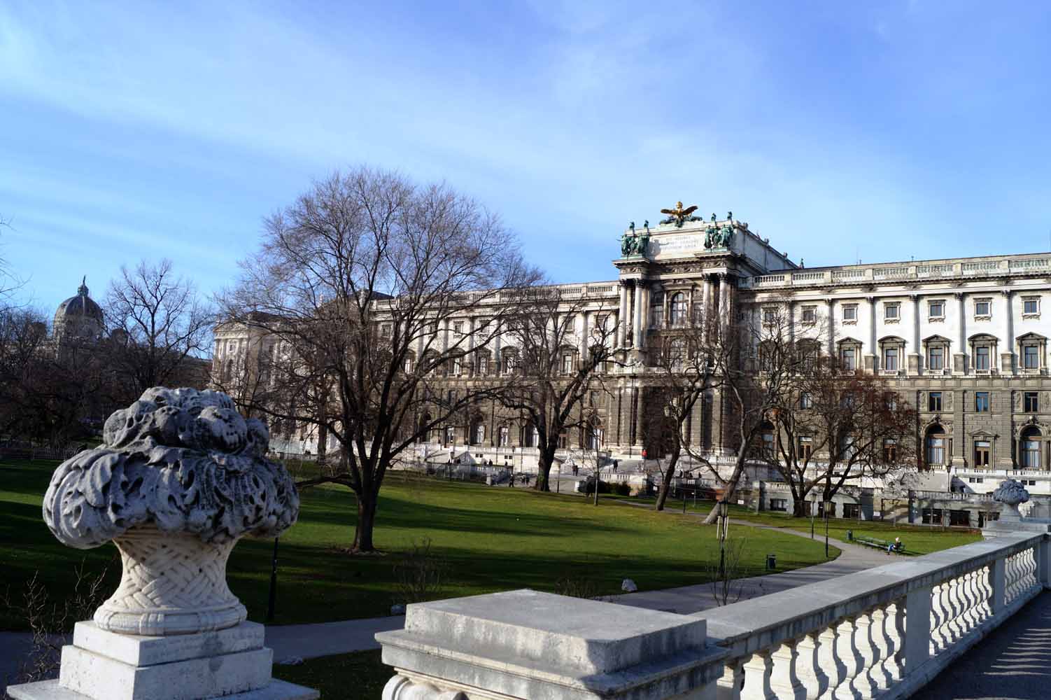 Hofburg und Garten in Wien