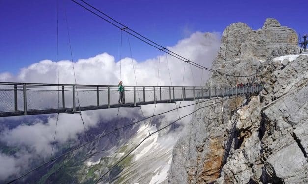 Die coolsten Sommerhighlights am Dachstein Gletscher – Skywalk, Hängebrücke & Wanderungen zu Bergseen und Klamm