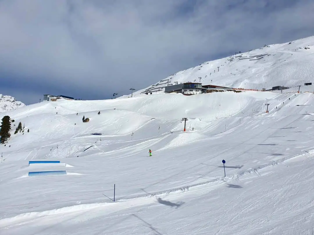 Winterfreuden Im Skigebiet St. Anton Am Arlberg