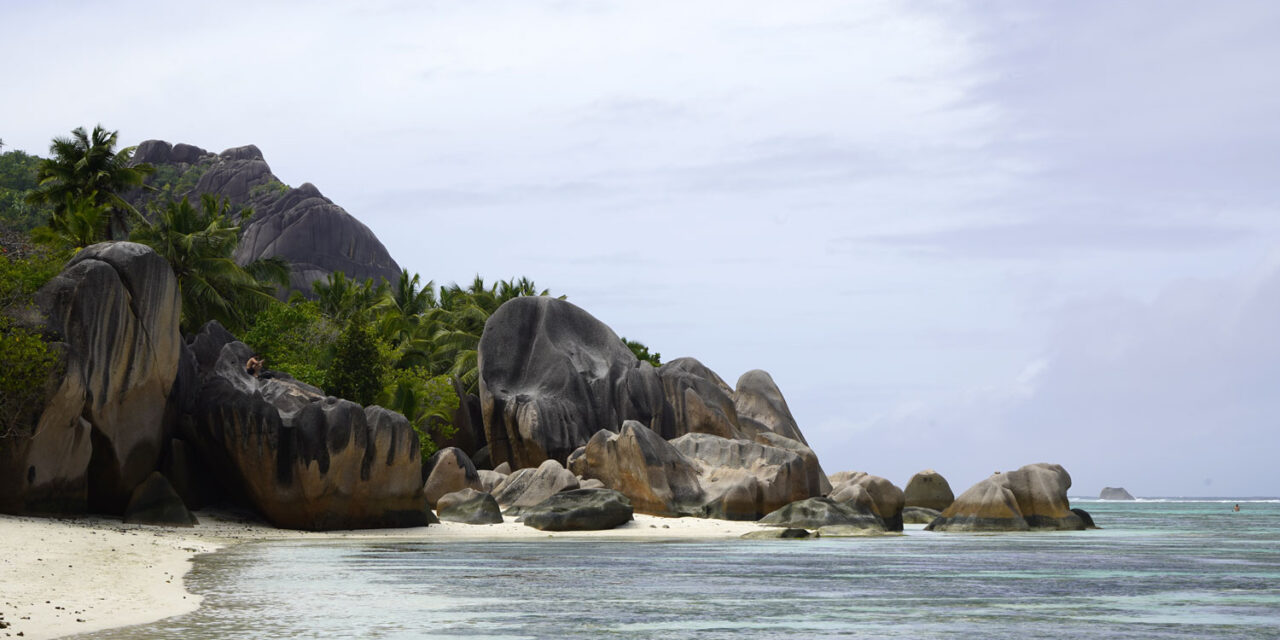 La Digue, die kleine Seychellen Insel mit den traumhaften Stränden – alle Tipps für einen paradiesischen Aufenthalt