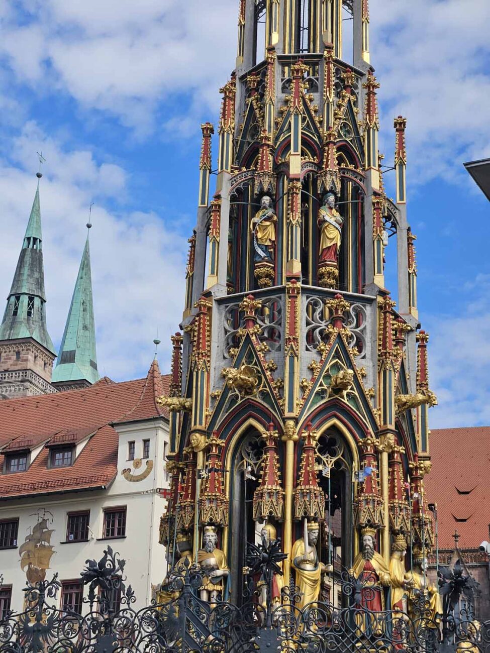 Sehenswürdigkeit Schöner Brunnen in Nürnberg