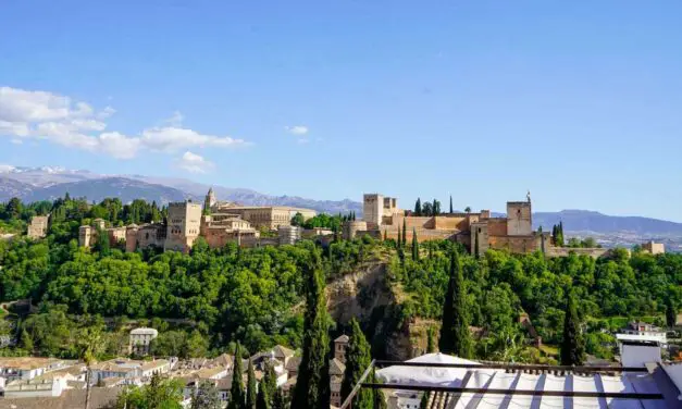 Die schönsten Granada Sehenswürdigkeiten und besten Insidertipps für die Alhambra