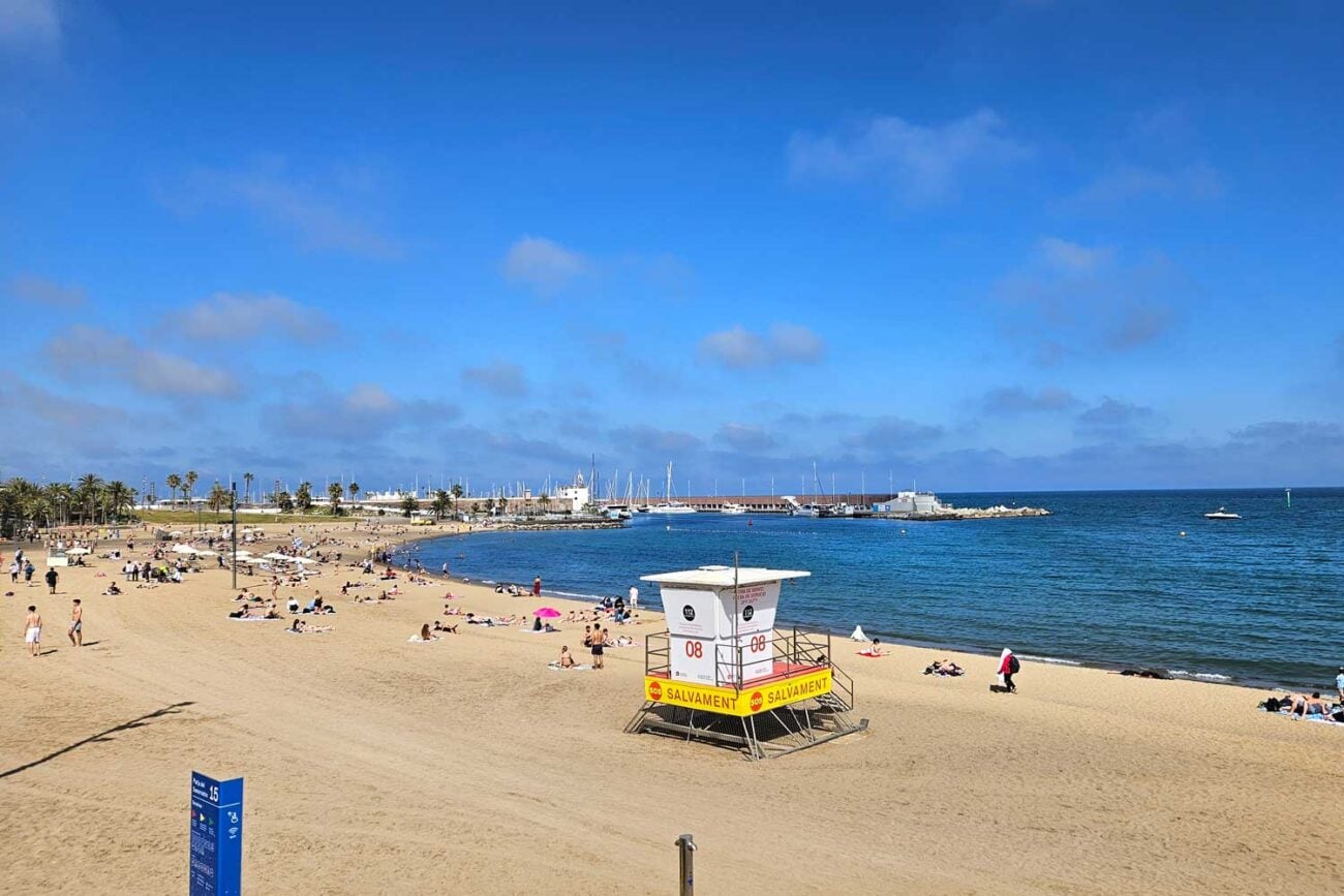 Strand von Barcelona abseits der Massen
