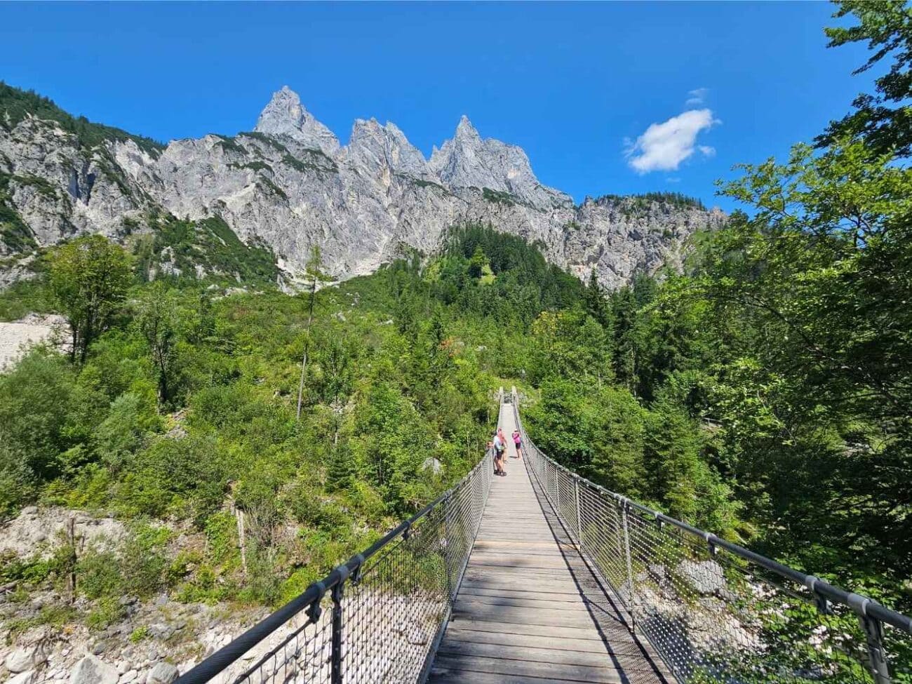 Panorama von der Hängebrücke im Klausbachtal – Berchtesgaden Sehenswürdigkeiten