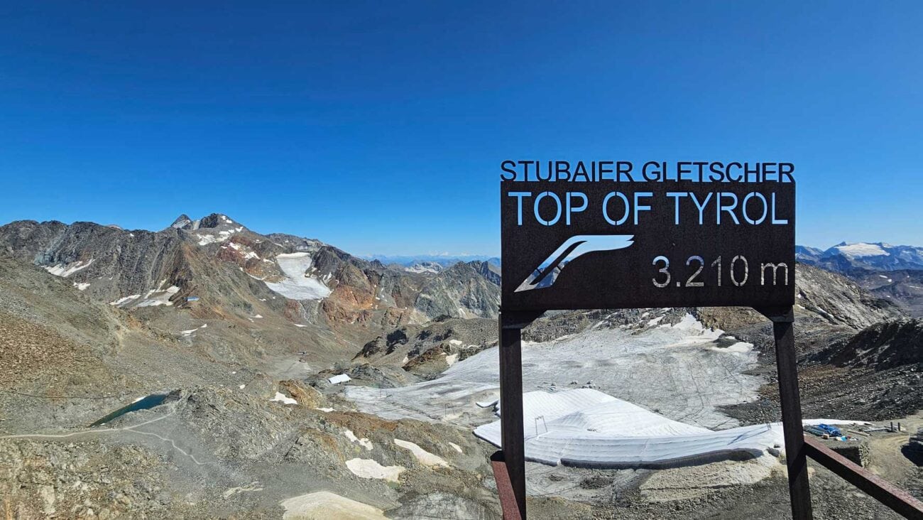 Schild mit Top of Tyrol am Stubaier Geltscher